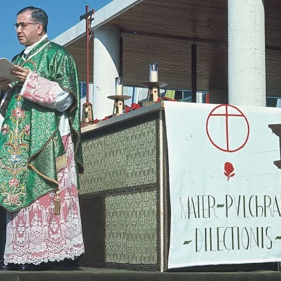 Josemaría Escrivá, santo da atualidade, inspira fiéis e debates