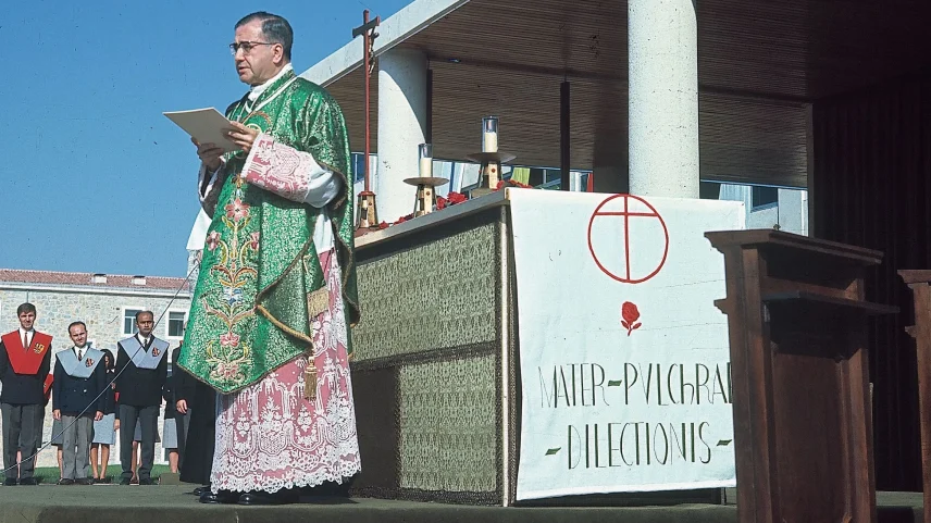 Josemaría Escrivá, santo da atualidade, inspira fiéis e debates