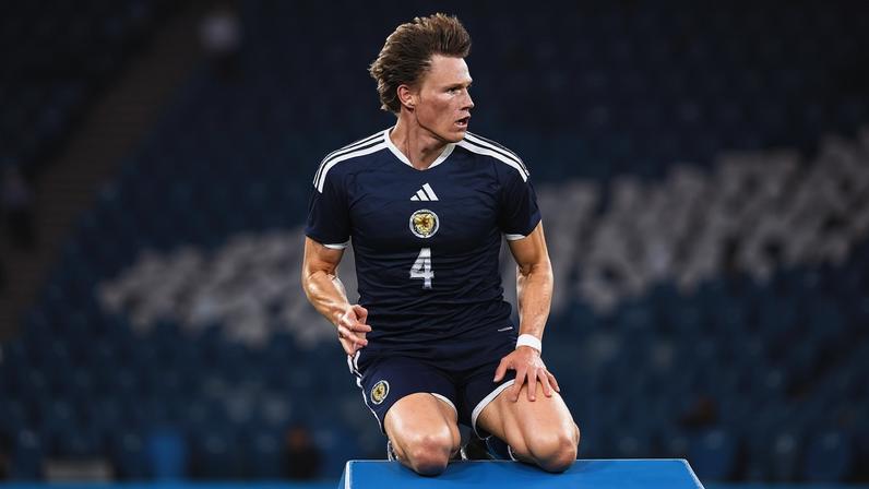 Scott McTominay é o principal jogador da seleção da Escócia que enfrenta o Brasil