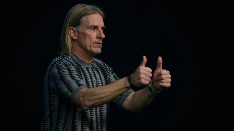 Sebástian Beccacece, técnico do Equador, na partida contra Curaçao