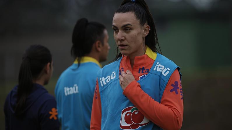 Rio de Janeiro (RJ), 18/06/2026 - FOTO DE ARQUIVO - Zagueira Paloma Maciel, que estava em período de treinos com seleção brasileira em Itu (SP), é a baixa mais recente por rompimento do ligamento cruzado anterior do joelho. Clube admite que sequência não é somente coincidência e busca solução. Foto: Luciana Vermell/CBF