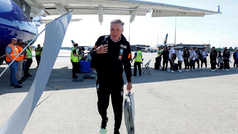 Mau tempo atrasa voo da Seleção Brasileira às vésperas de último jogo