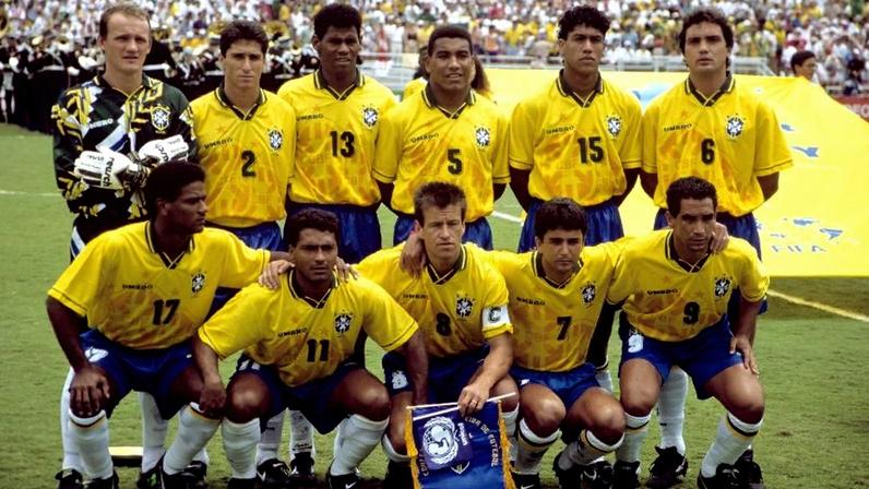 Seleção brasileira em 1994: Taffarel, Jorginho, Aldair, Mauro Silva, Marcio Santos, Branco; Mazinho, Romario, Dunga, Bebeto, Zinho