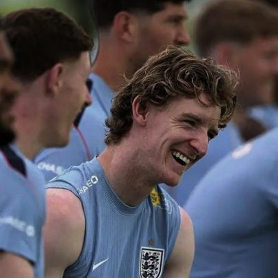 Seleção inglesa é roubada nos EUA; dois suspeitos presos