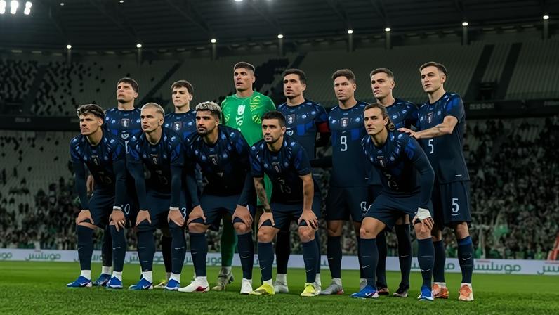 Jogadores do Uruguai se posicionam durante o amistoso internacional contra a Argélia no Allianz Stadium, em Turim, Itália, em 31 de março de 2026