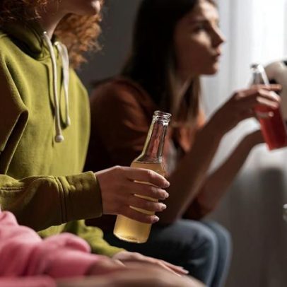 Beber álcool à noite pode prejudicar a saúde na preparação para a Copa