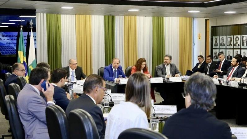 Governo decide sobre aumento de etanol na gasolina em 24 de junho