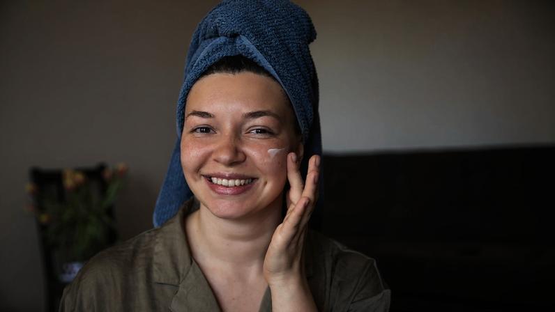 Veja algumas dicas de skincare para os diferentes momentos da maternidade — Foto: Magnific