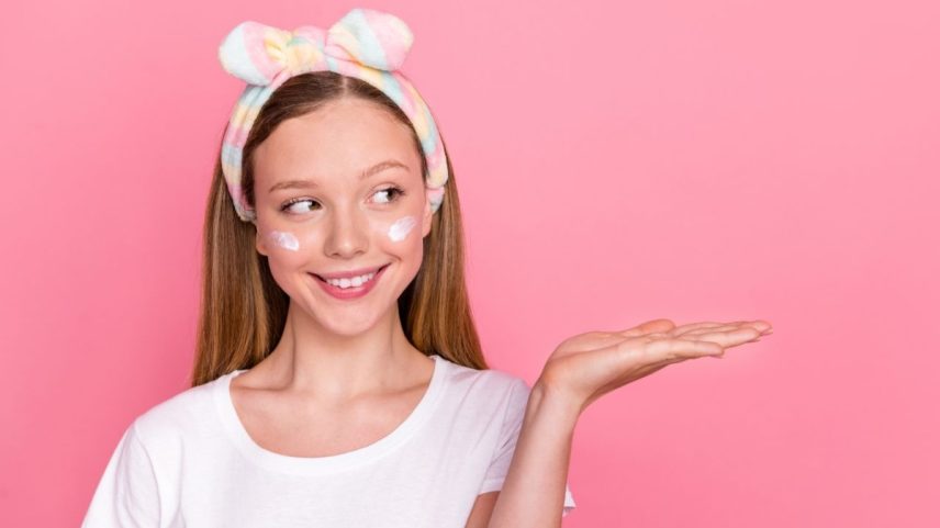 Skincare infantil vira tendência nas redes; expert alerta sobre riscos