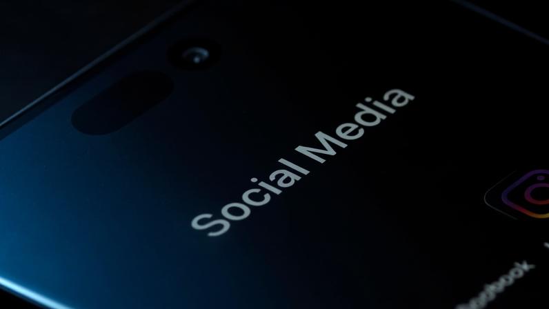 Europa lança versão pública do W, rede social que competirá com o X
