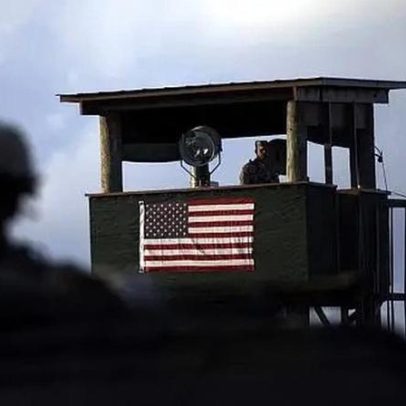 Secretário de Defesa dos EUA ameaça confronto e alerta Cuba sobre compra de armas