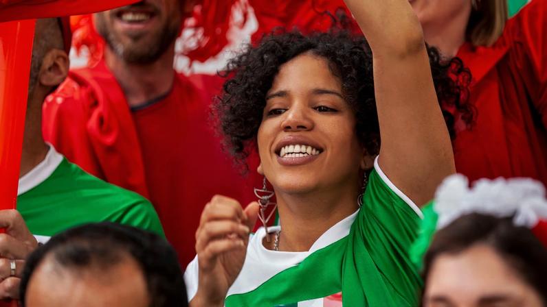 Solteiras aproveitam a Copa do Mundo para conseguir namorado gringo