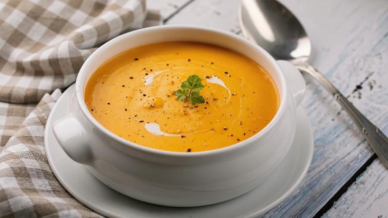 Caldos garantem energia e vitaminas para manter a saúde no inverno