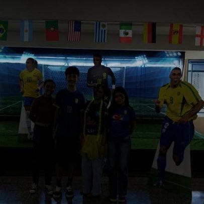 Estudantes no DF aproveitam clima da Copa para praticar idiomas