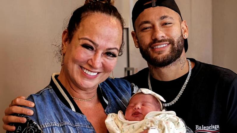 Nadine, Neymar e Mavie