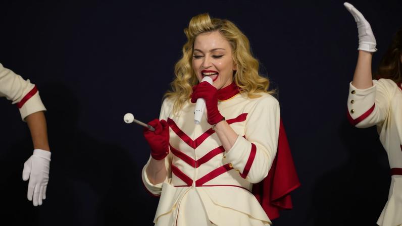 Madonna critica fãs que gravam shows com o celular e viraliza nas redes