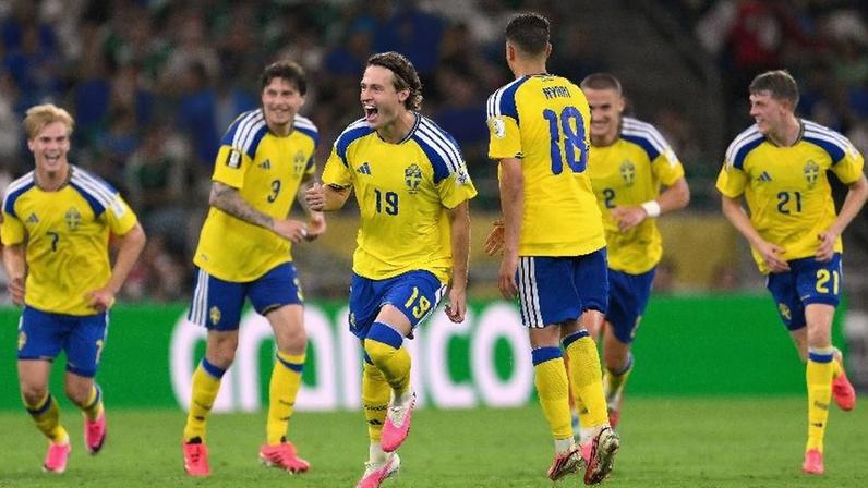 Suécia comemorando gol de Svanberg contra a Tunísia na Copa do Mundo 2026