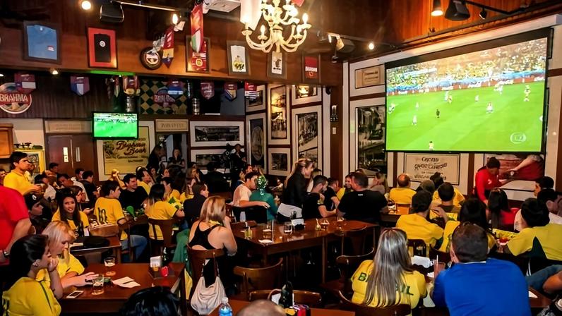 Empate da seleção brasileira contra o Marrocos, no último sábado, movimentou os bares em Minas Gerais.