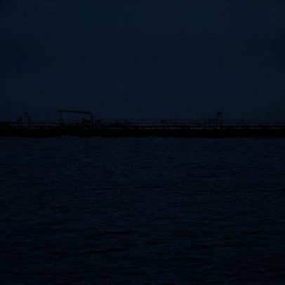 França apreende navio sancionado por transportar petróleo russo