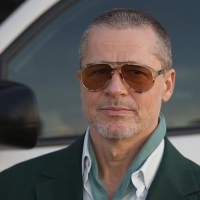 Brad Pitt reage ao ver corrida anunciada como a mais mortal do mundo no filme