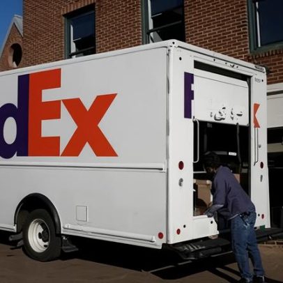 FedEx registra queda de lucro após cisão de negócios