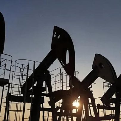 Um bilhão de barris de petróleo perdidos com abertura tardia de Ormuz