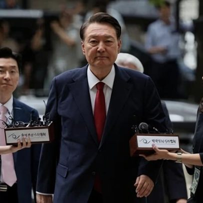 Ex-presidente sul-coreano é condenado a 30 anos por trama militar