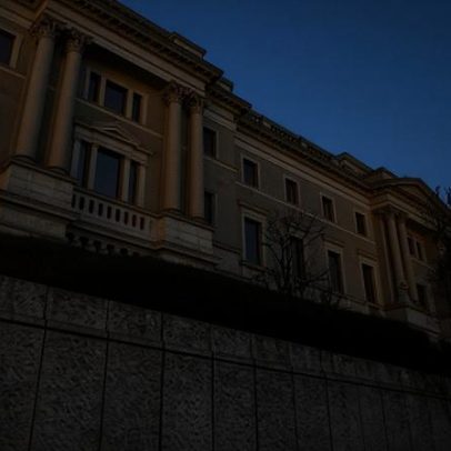 Presidente do BC do Japão condiciona altas de juros e alerta para inflação