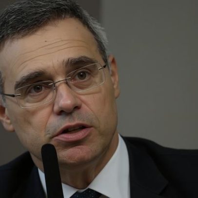 Mendonça pedirá explicações à Papuda sobre queixas de Careca do INSS