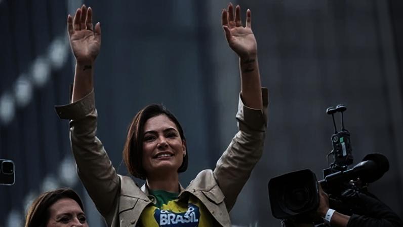 Ex-primeira-dama Michelle Bolsonaro durante ato em São Paulo