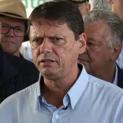 Tarcísio comenta operação de contrato de Wi-Fi e defesa da autonomia policial