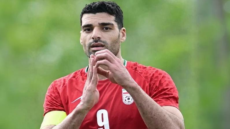 Taremi, atacante do Irã, durante amistoso contra a Costa Rica antes da Copa do Mundo