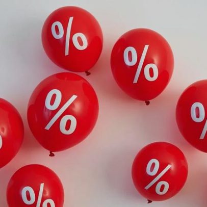 Juros futuros sobem e curva precifica alta da Selic