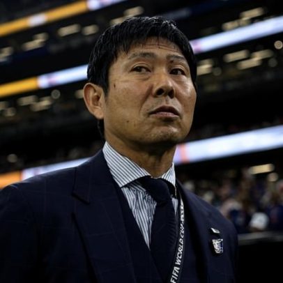 Japão pode trocar cinco titulares para fortalecer defesa