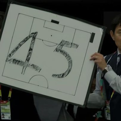 Técnico japonês usa estratégia inusitada na Copa e viraliza