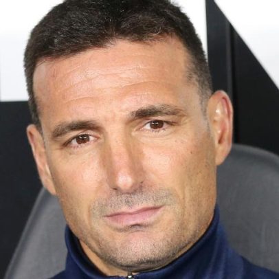Scaloni alerta Argentina após tropeços de Brasil e Espanha