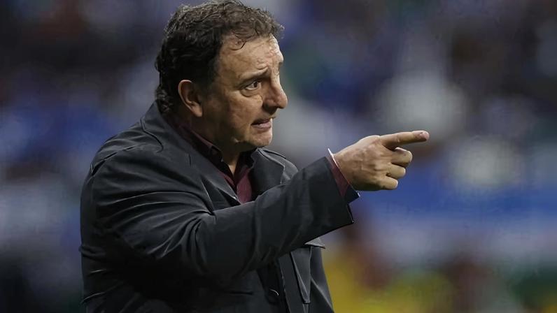 Técnico da Colômbia celebra vitória, aponta pontos a melhorar