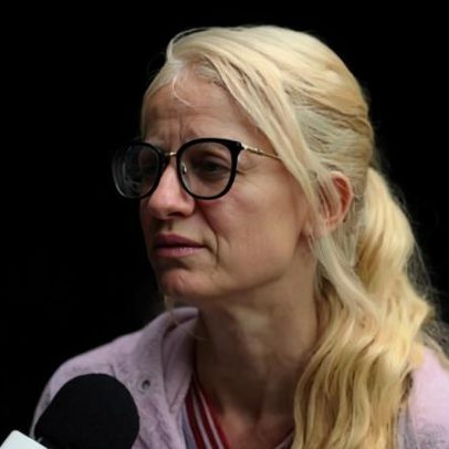Filha relata drama da mãe que tentou arrancar pedaços com os dentes