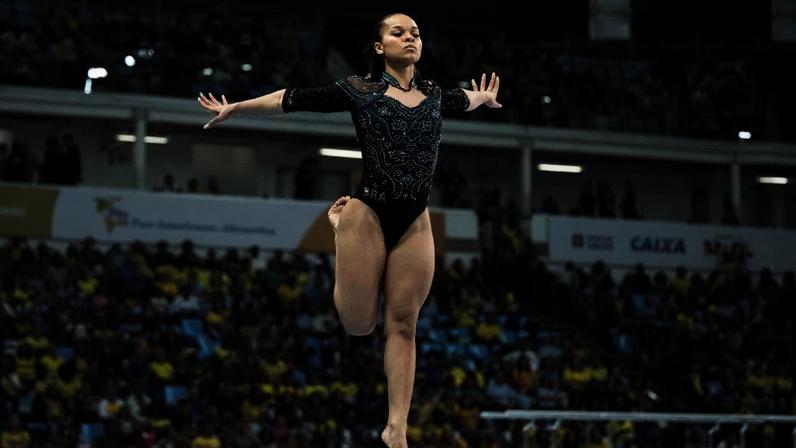 Imagem colorida de Thaís Fidelis, brasileira medalhista no pan de ginástica- MEtrópoles