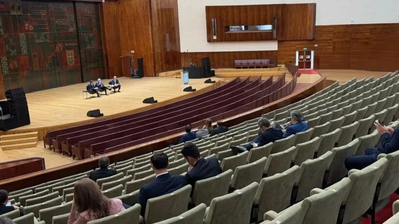 Na imagem, o painel com Thomas Friedman no 14º Fórum de Lisboa