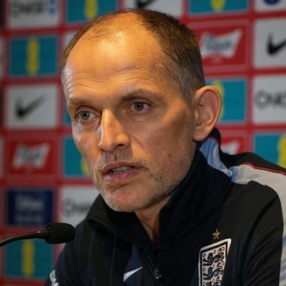 Técnico da Inglaterra diz que calor não é desculpa na Copa e busca adaptação