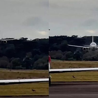 Avião desce de lado após ventos fortes em aeroporto