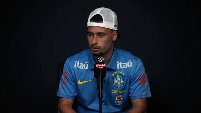 Martinelli aponta zoação na concentração e atletas passam o dia jogando cartas