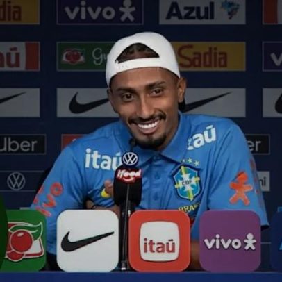 Raphinha detalha rotina da seleção com sauna, videogame e simulador de F1
