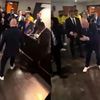 Cafu, Kaká e Roberto Carlos divertem Infantino em roda de bobinho