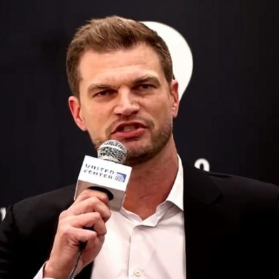 Splitter lidera missão de lapidar talentos nos Bulls