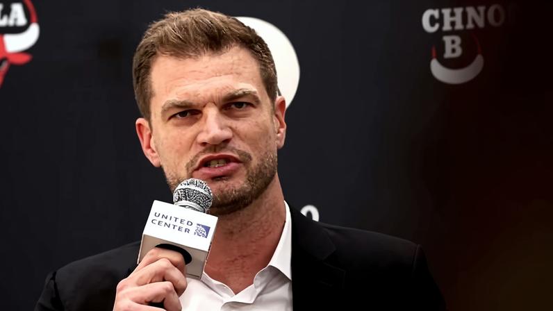 Tiago Splitter, novo técnico do Chicago Bulls, durante coletiva de apresentação