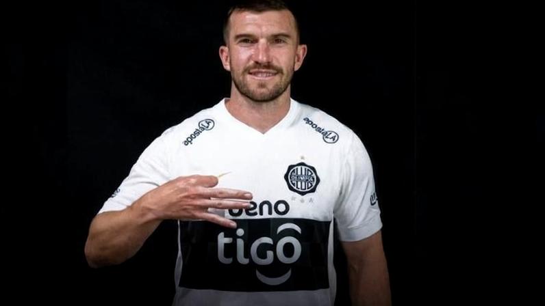 Tim Payne, lateral neozelandês, anunciado pelo Olimpia, do Paraguai