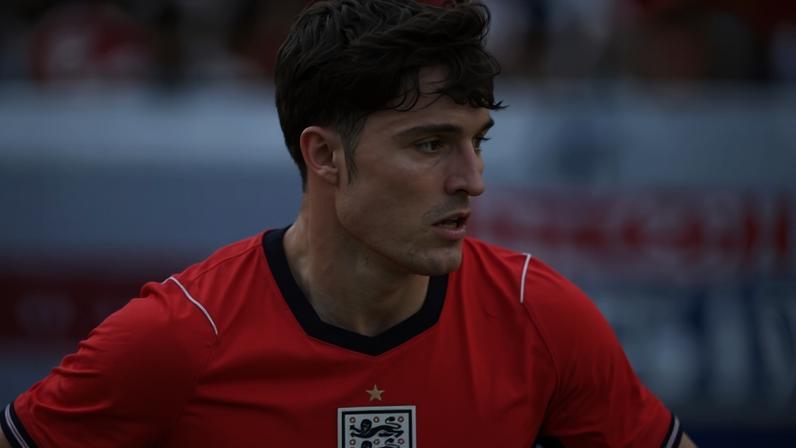 Tino Livramento em ação durante amistoso entre Inglaterra e Nova Zelândia para a Copa do Mundo