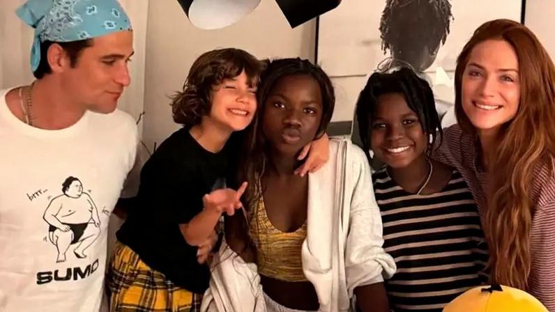 Títi celebra 13 anos em festa intimista com a família